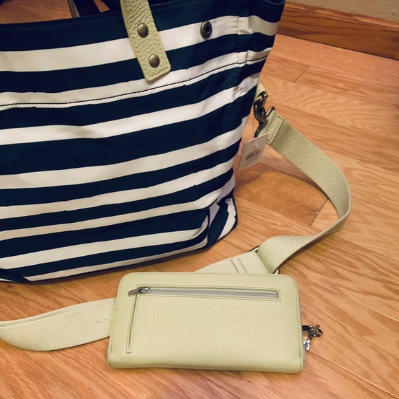Fossil black/ivory stripe bag with light green accents and matching wallet NWT - Picture 6 of 8